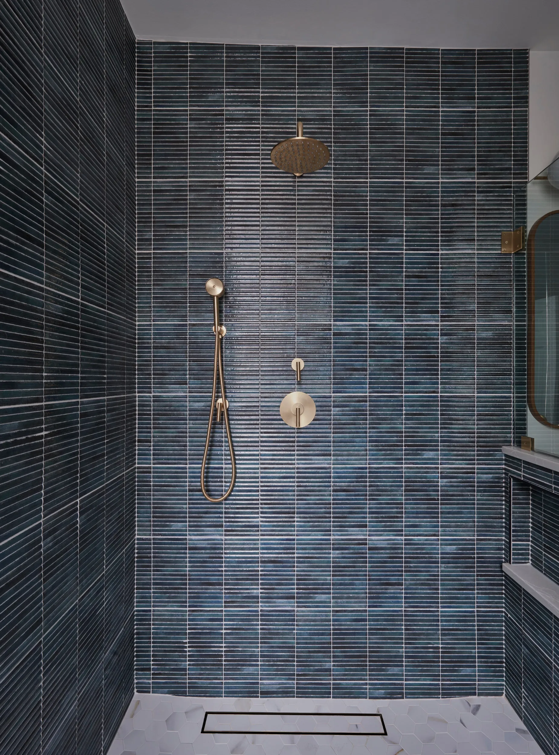 Fresno Azur shower wall tile